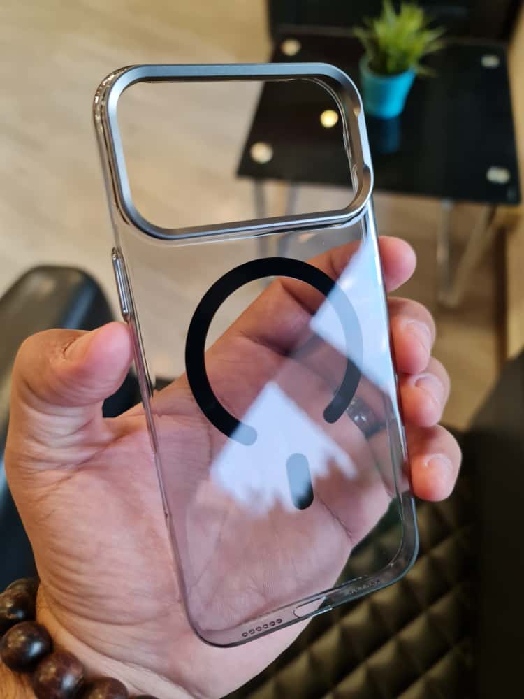 Gorgeous clear glossy case for iPhone (Black)