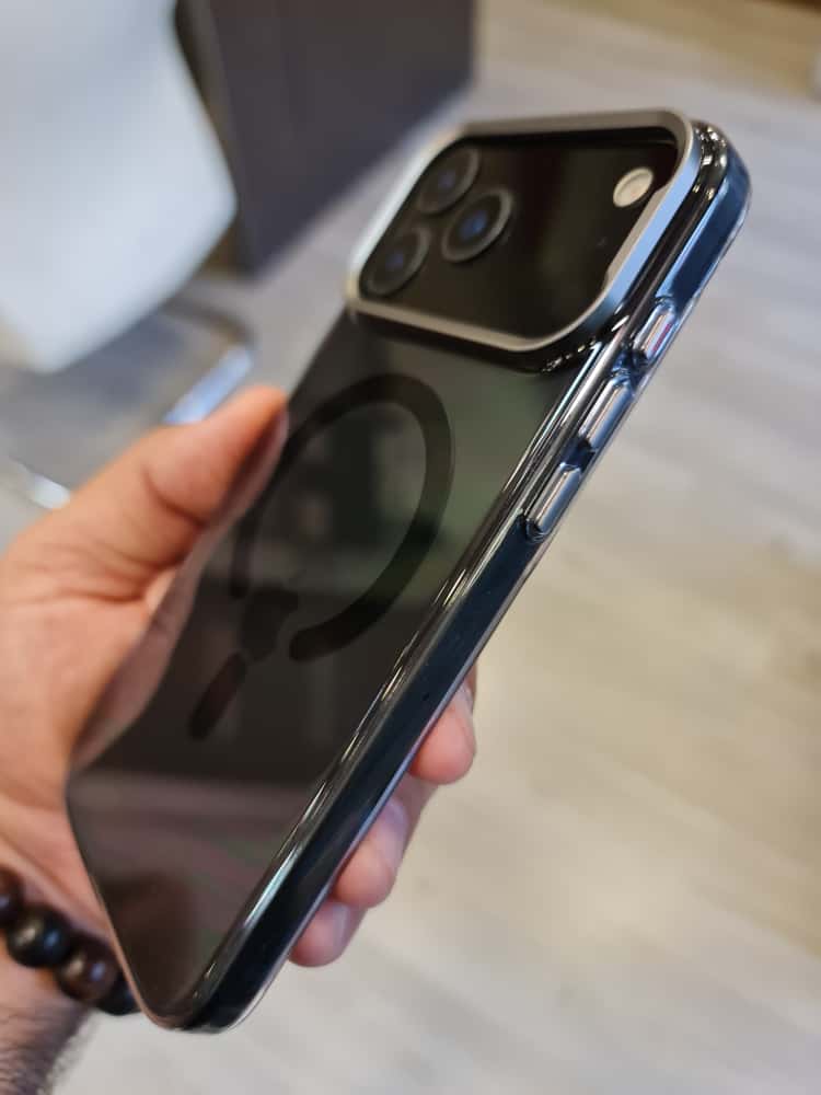 Gorgeous clear glossy case for iPhone (Black)