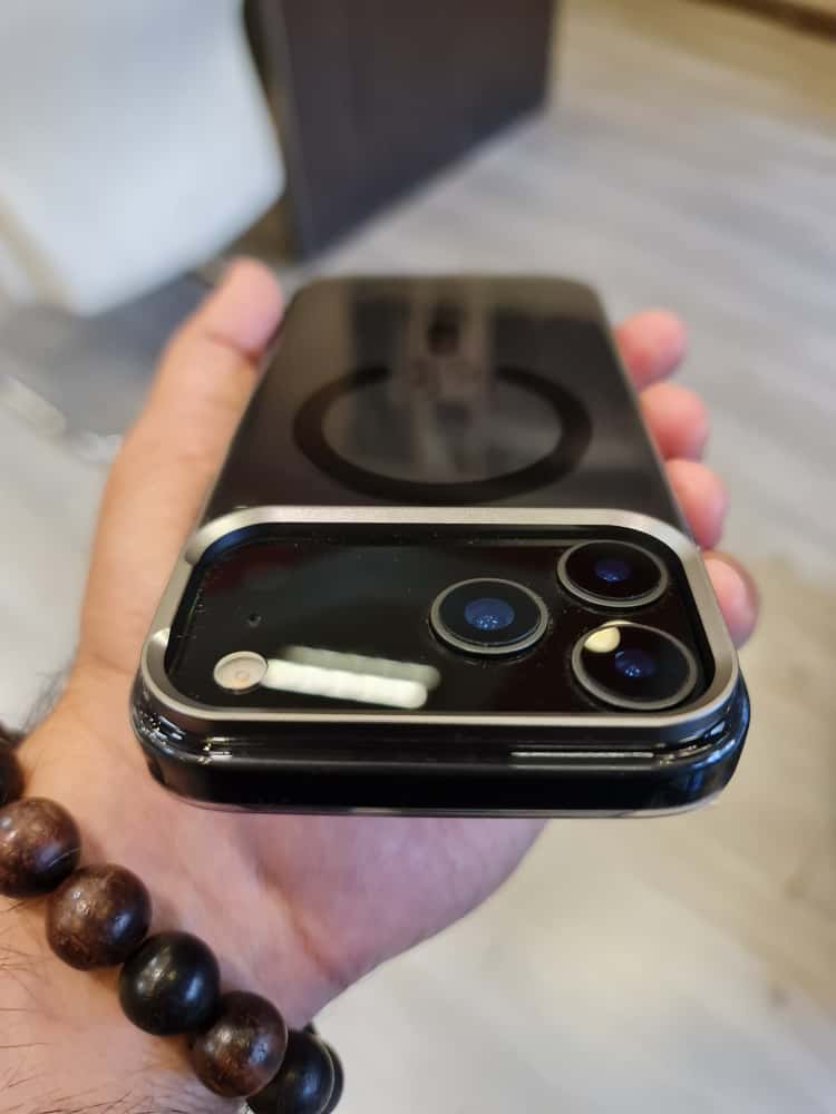 Gorgeous clear glossy case for iPhone (Black)