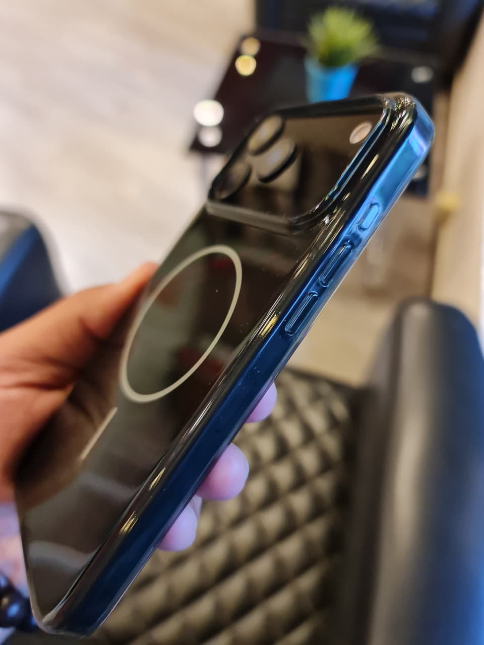 Original Color Design Clear Magnetic Case for iPhone 17 Pro Max (Black)