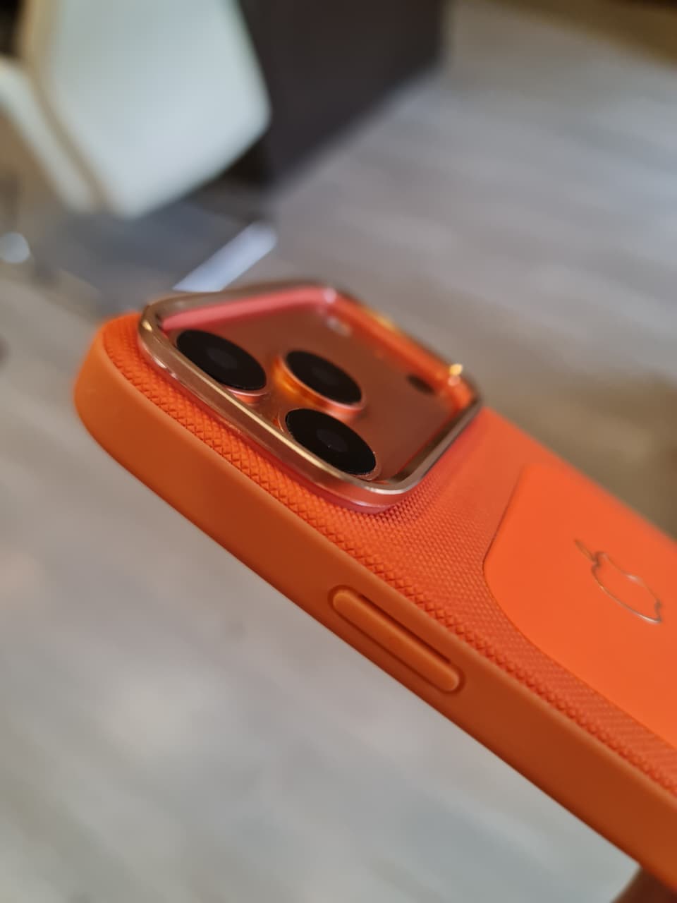 Advanced Luxury polyester Case for iPhone 17 Pro max