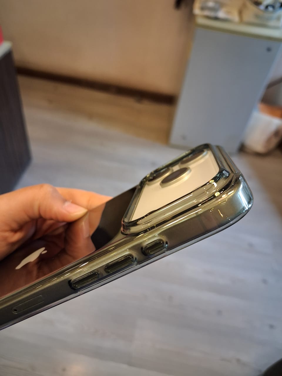 High-end Acrylic Color Design Clear Magnetic Case for iPhone 17 Pro Max