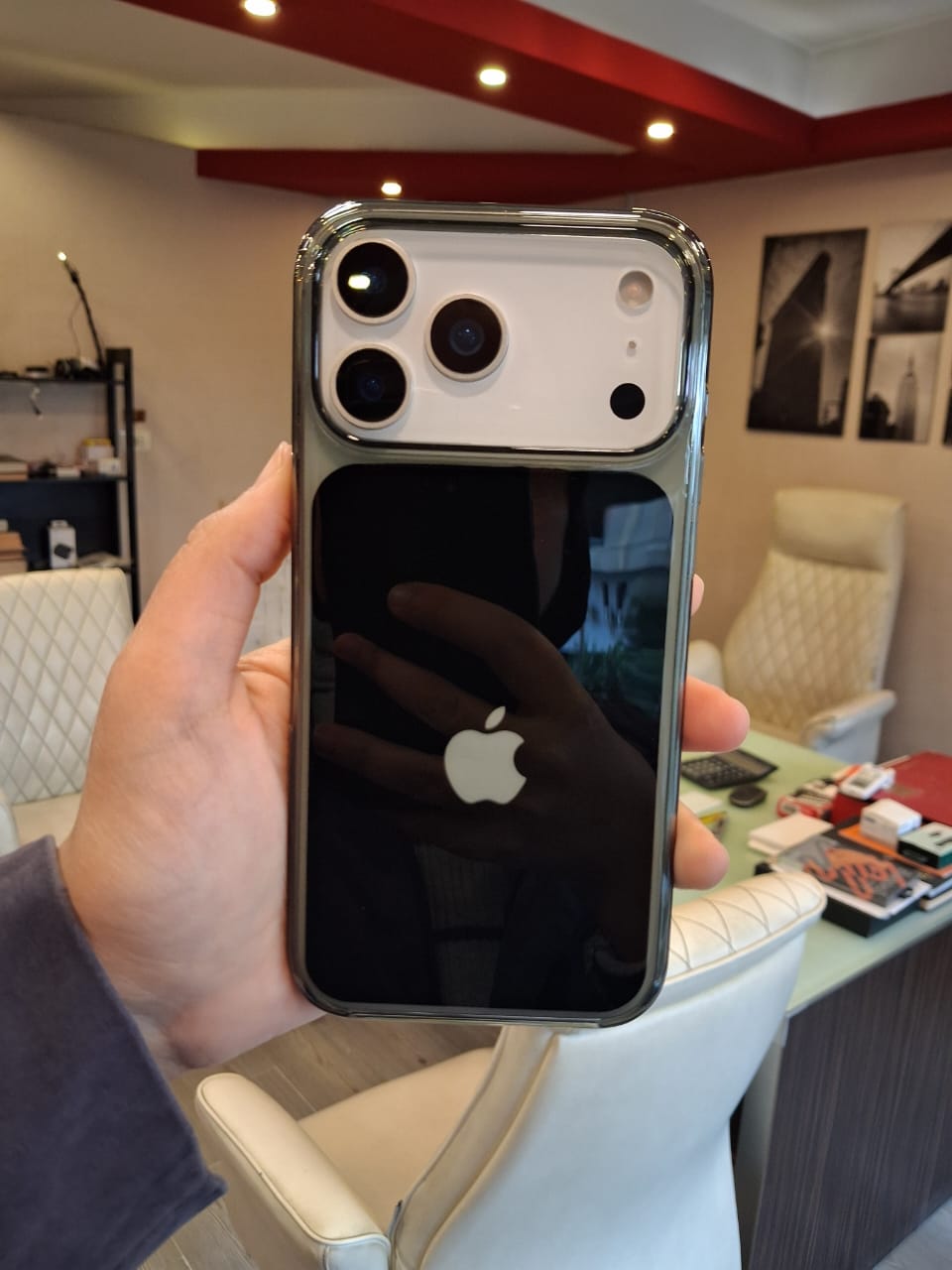 High-end Acrylic Color Design Clear Magnetic Case for iPhone 17 Pro Max