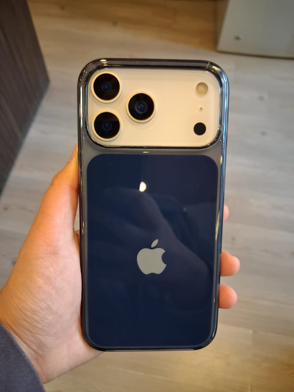 High-end Acrylic Color Design Clear Magnetic Case for iPhone 17 Pro Max