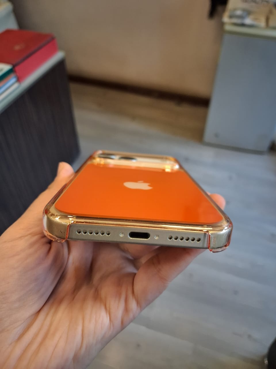 High-end Acrylic Color Design Clear Magnetic Case for iPhone 17 Pro Max