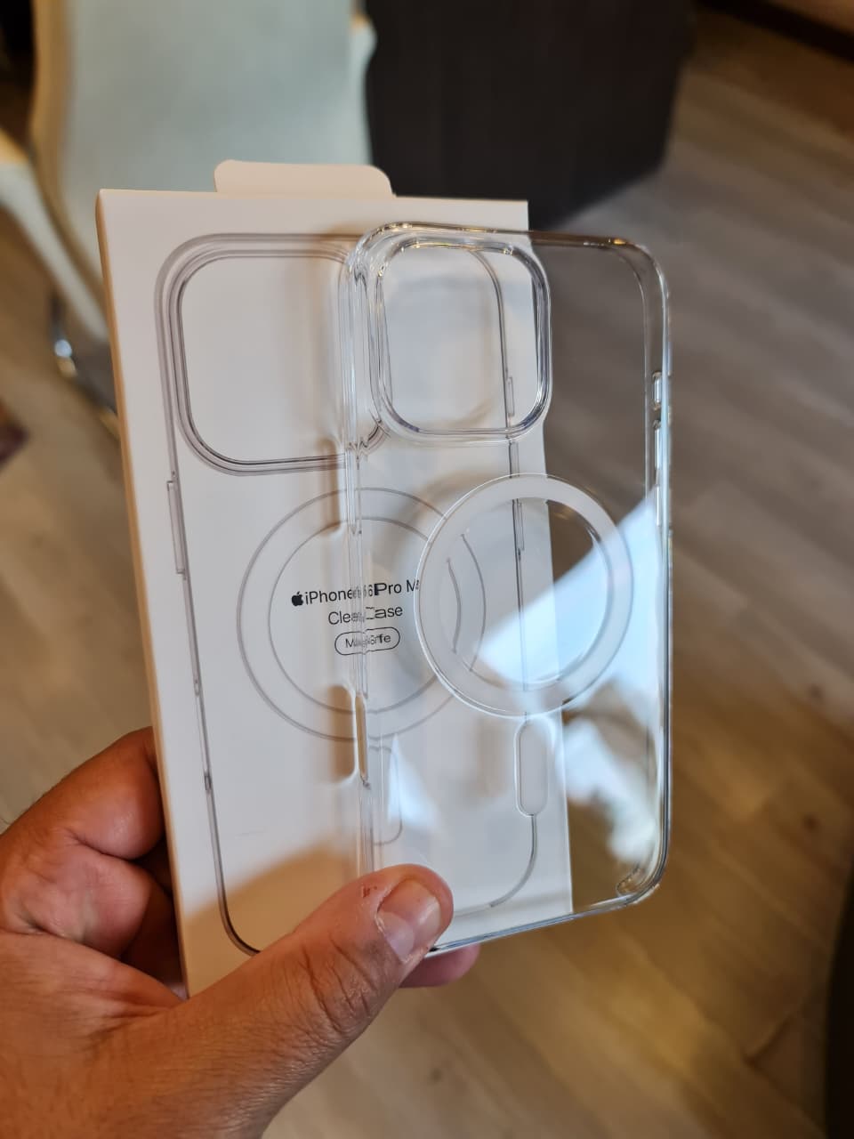 Clear MagSafe compatible Case