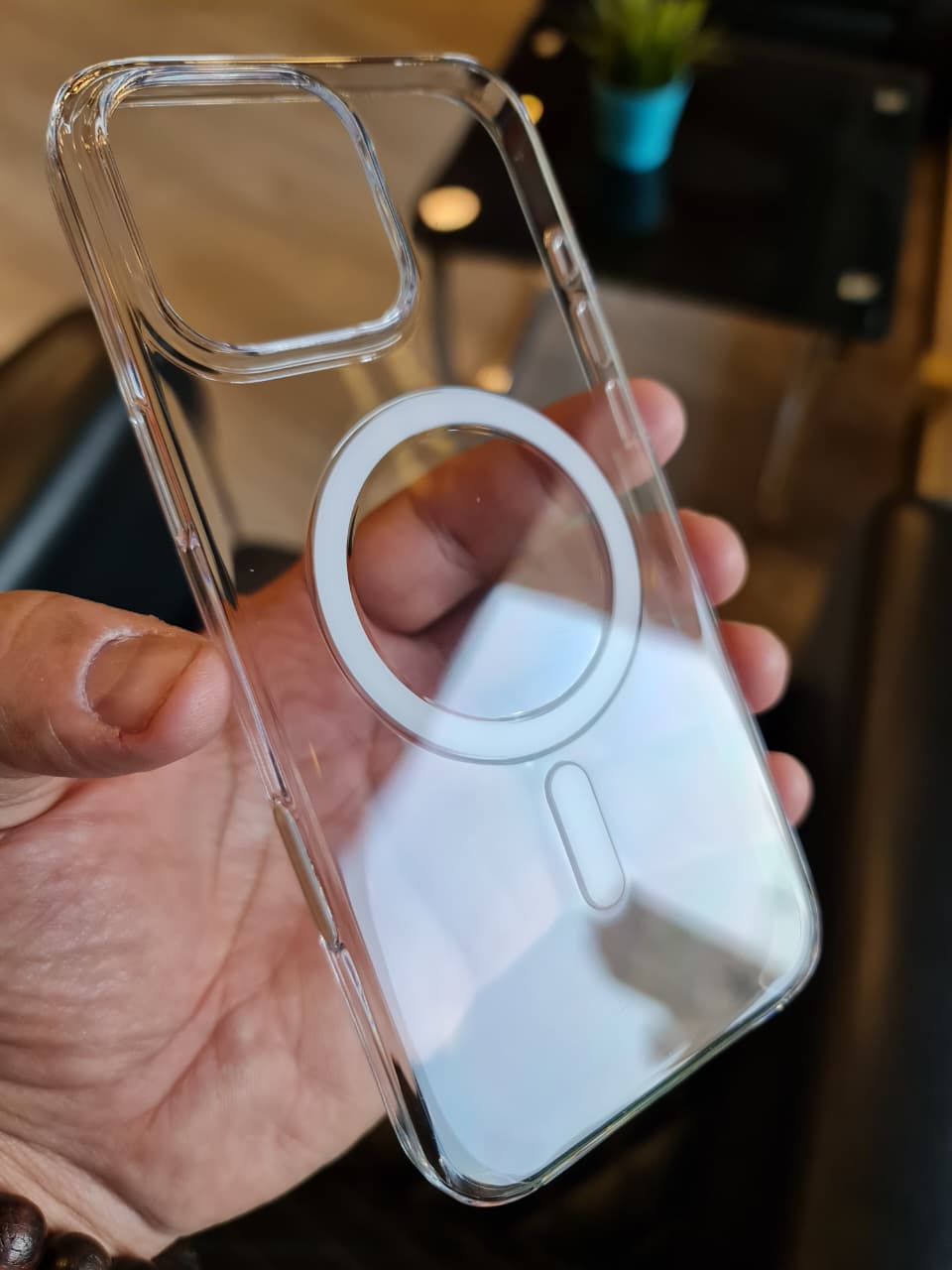 Clear MagSafe compatible Case