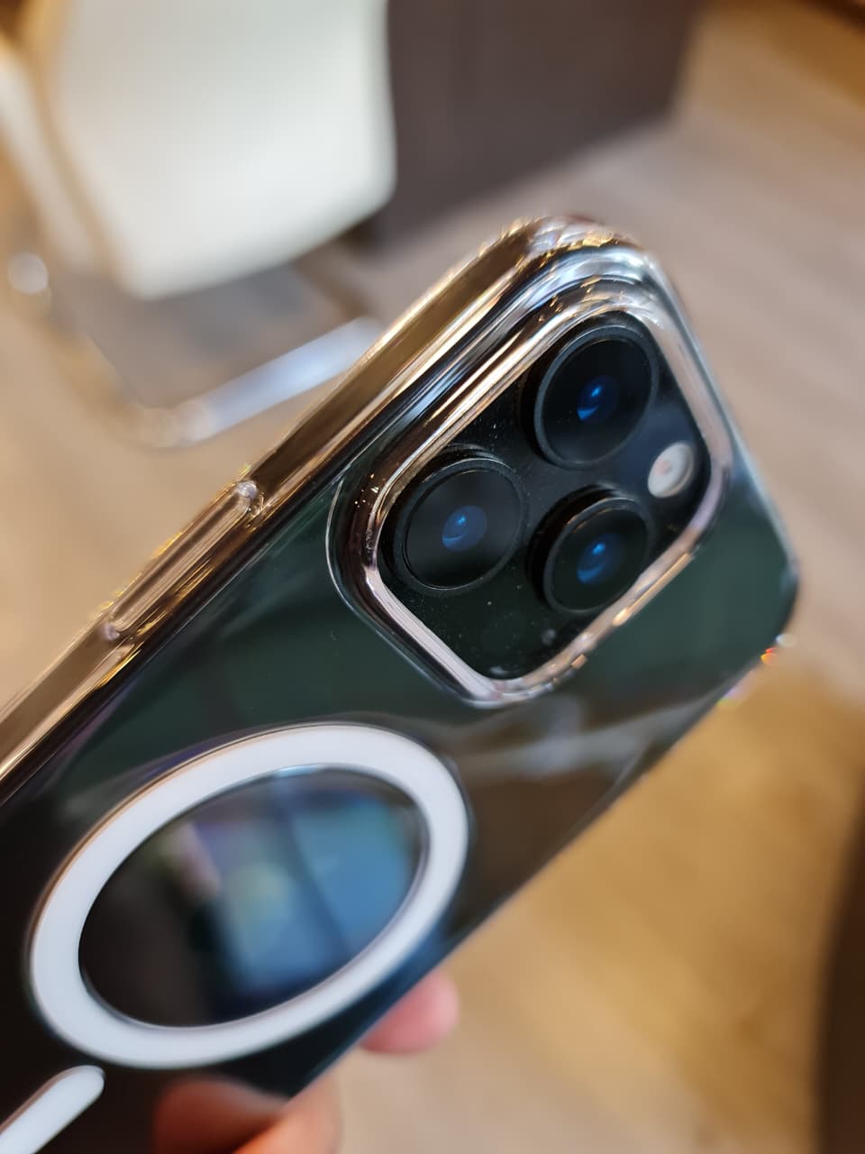 Clear MagSafe compatible Case