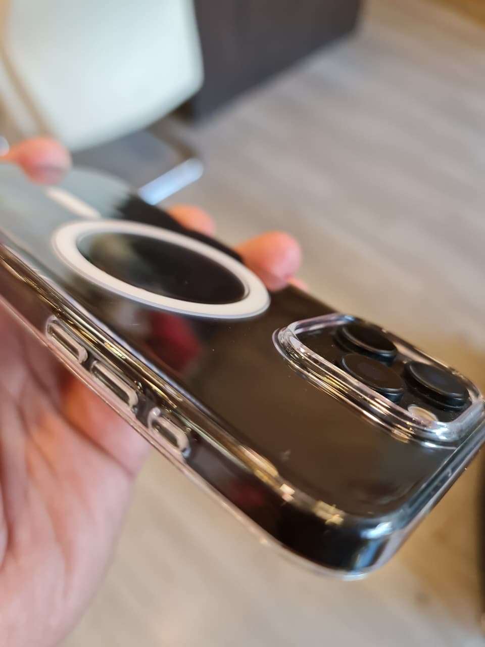 Clear MagSafe compatible Case