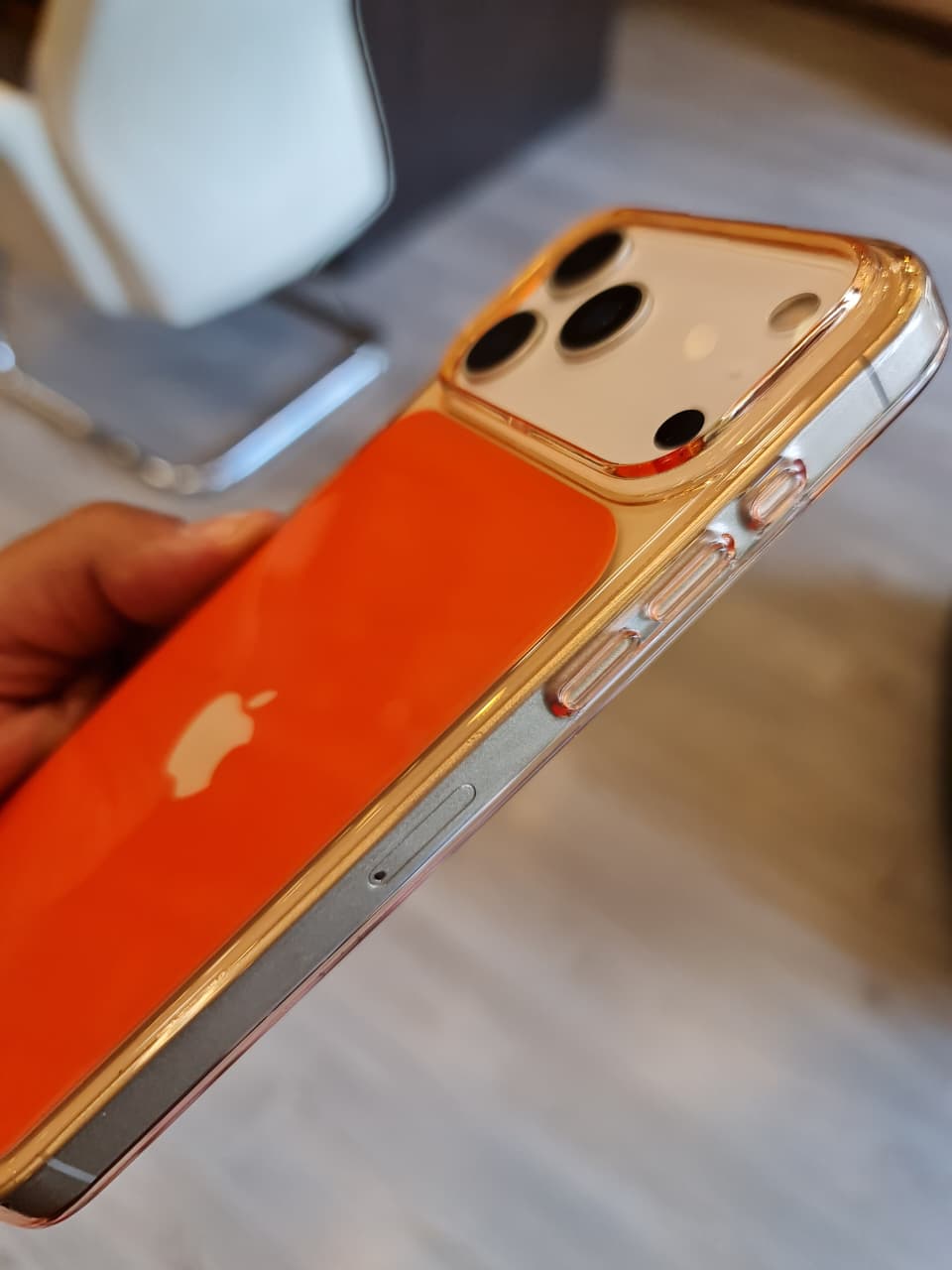 High-end Acrylic Color Design Clear Magnetic Case for iPhone 17 Pro Max