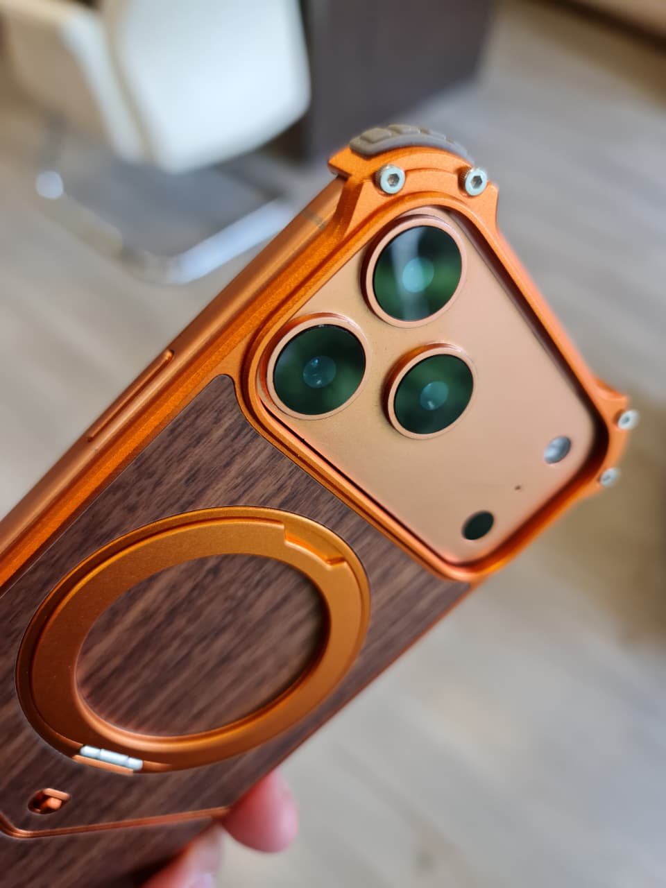 Magnetic Metal Premium Wooden Frameless Case For Iphone 17 Pro max