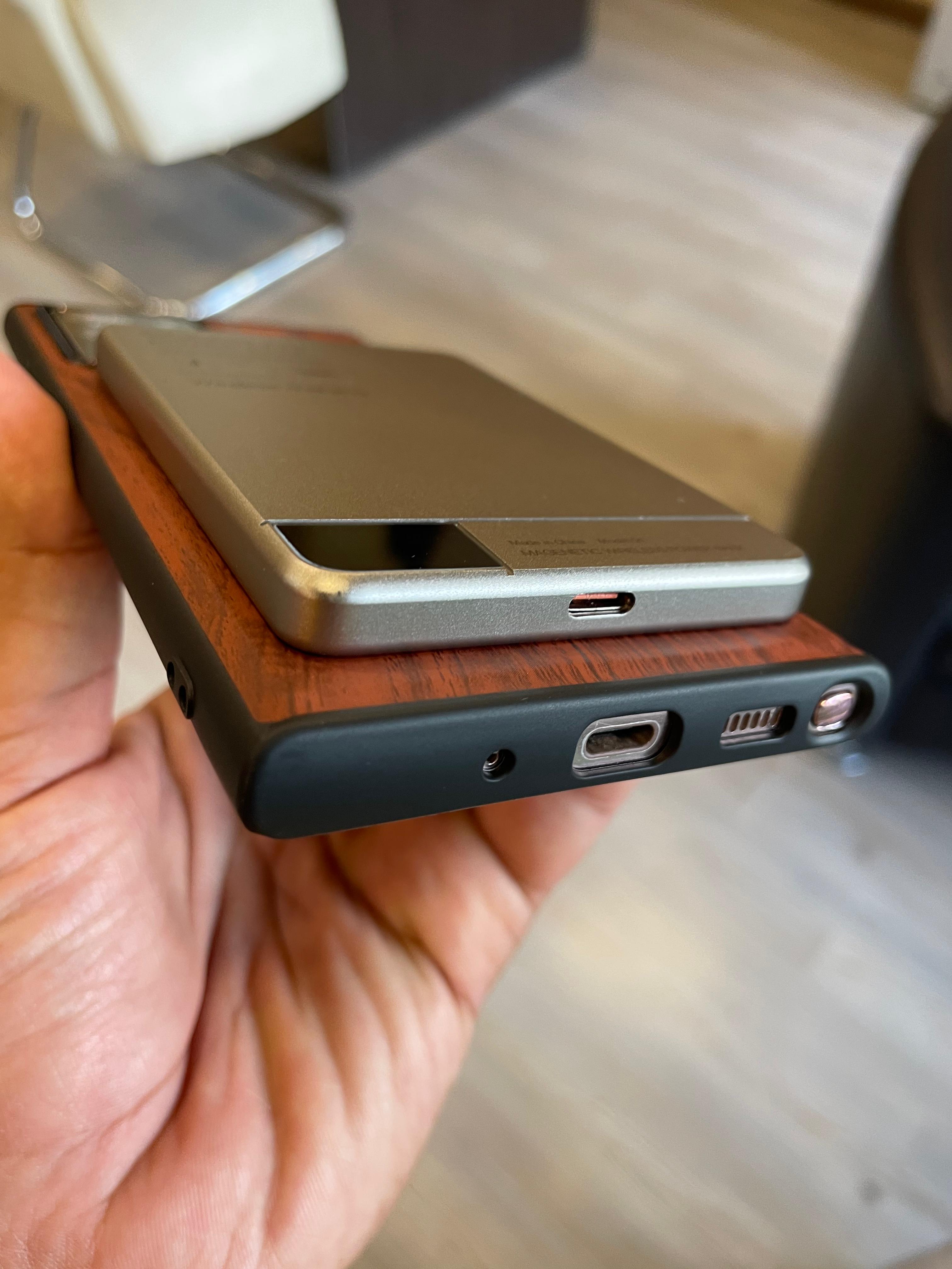 Elegant wooden case For Note 20 U (Brown)