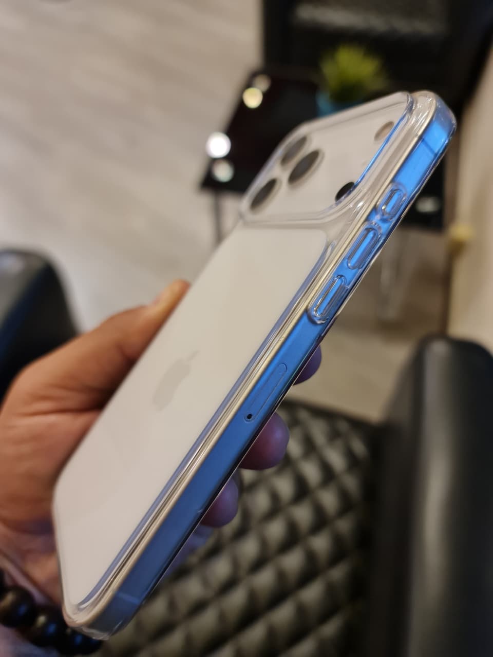 Clear Magnetic MagSafe Case for iPhone 17 Pro max