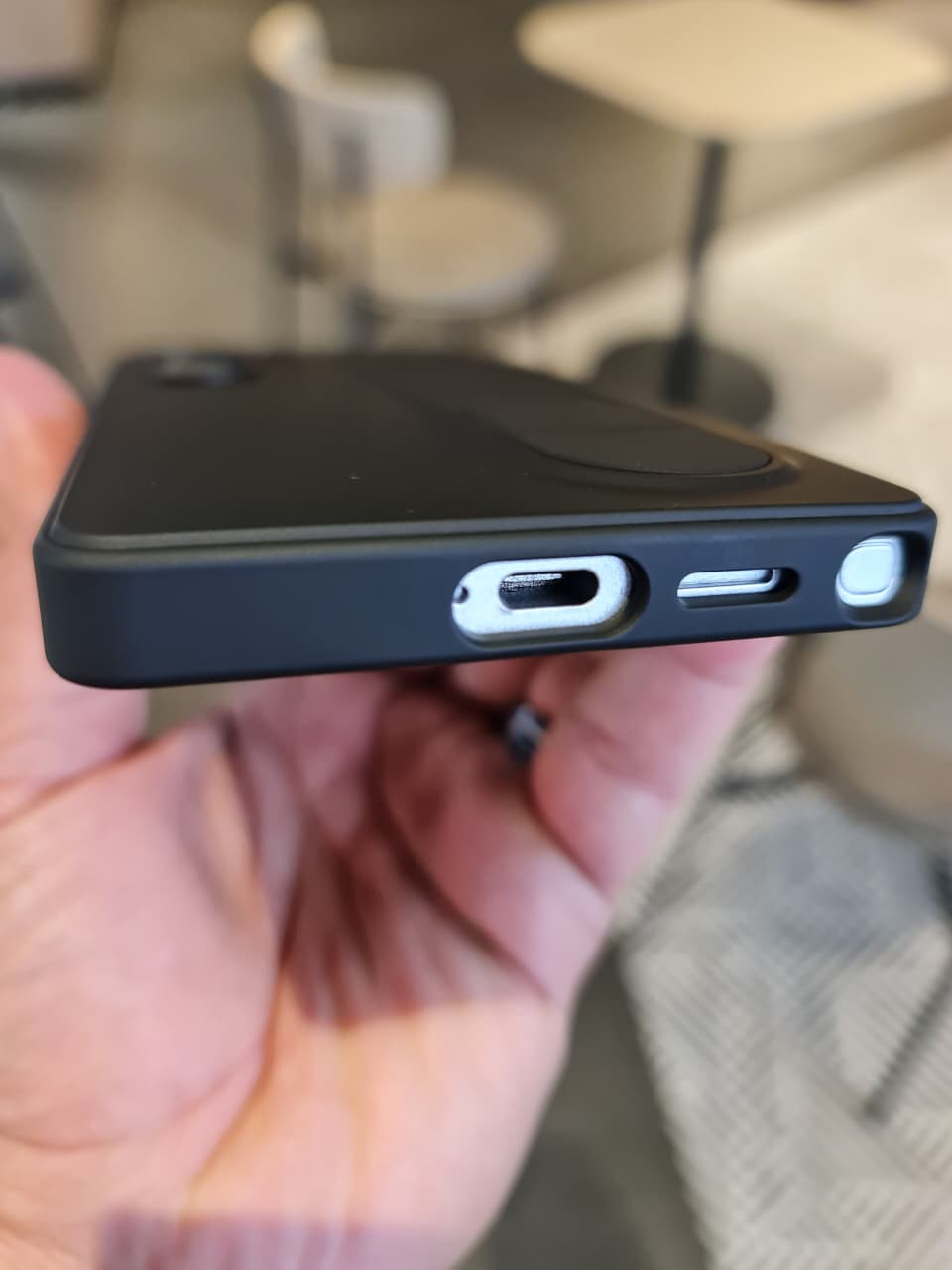 Smart Key Control Silicone Elastic Stand Wristband Back Case for Samsung