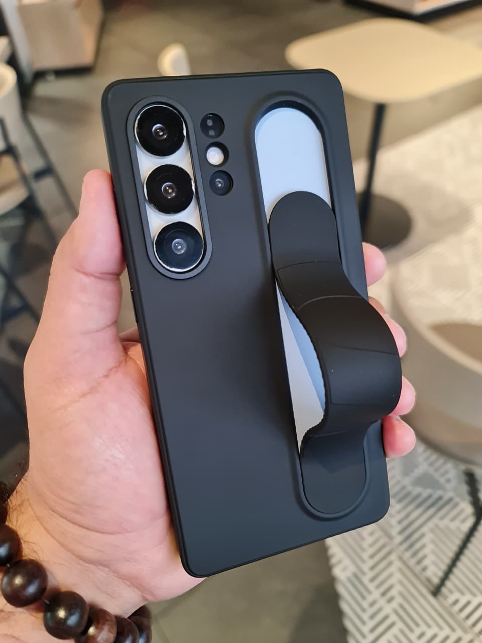 Smart Key Control Silicone Elastic Stand Wristband Back Case for Samsung