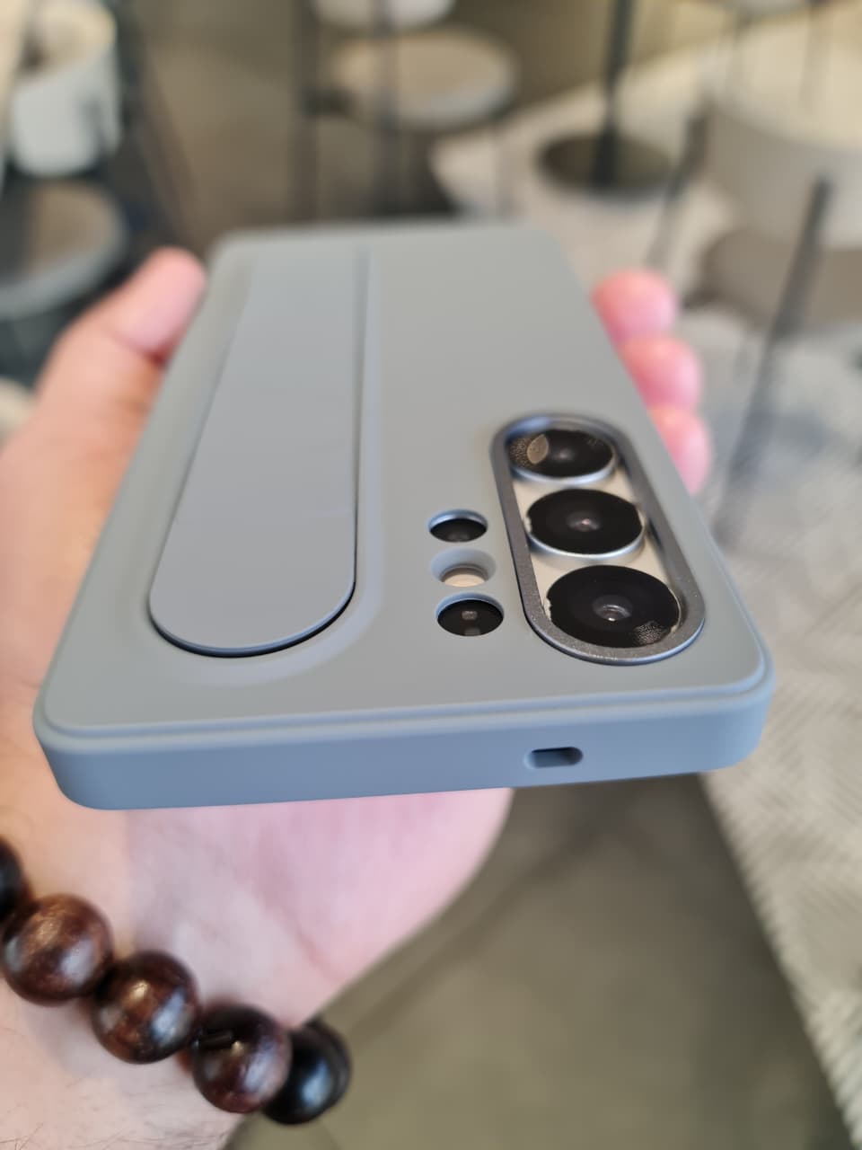 Smart Key Control Silicone Elastic Stand Wristband Back Case for Samsung