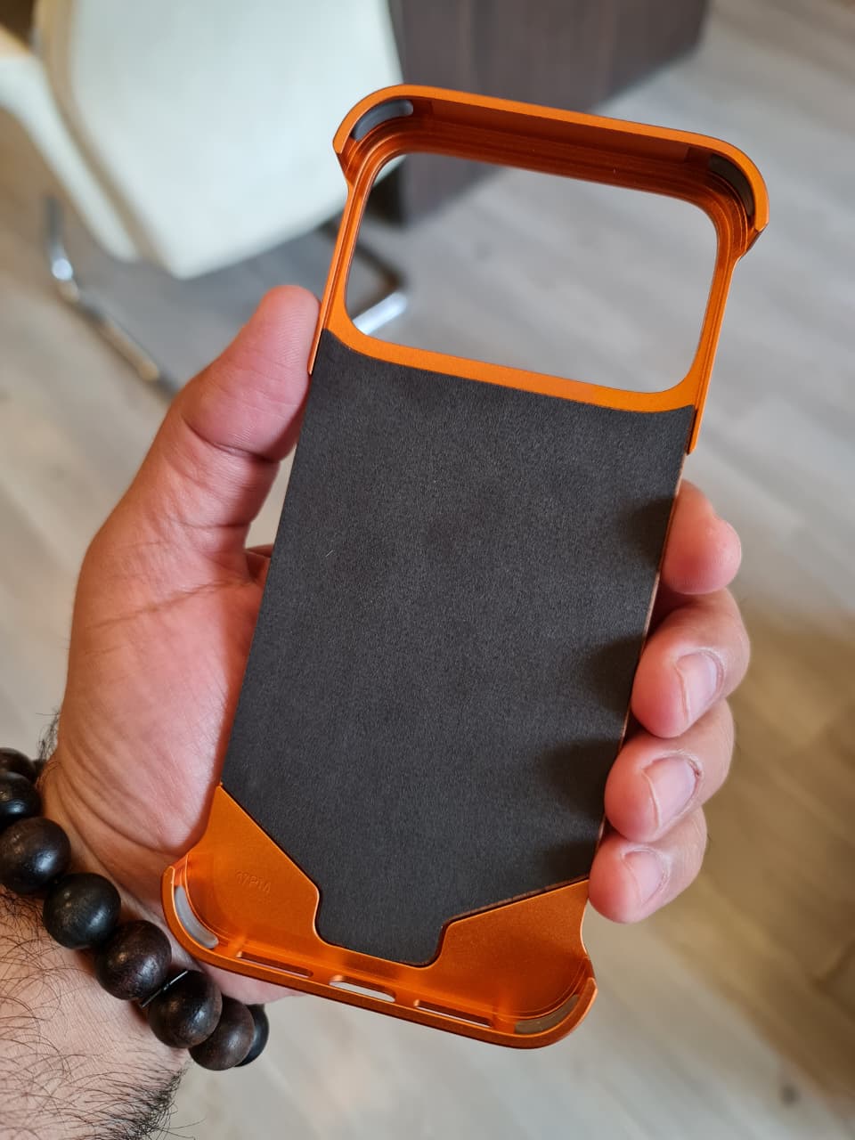 Magnetic Aluminum Metal Frameless Real Wood Case For Iphone 17 Pro max