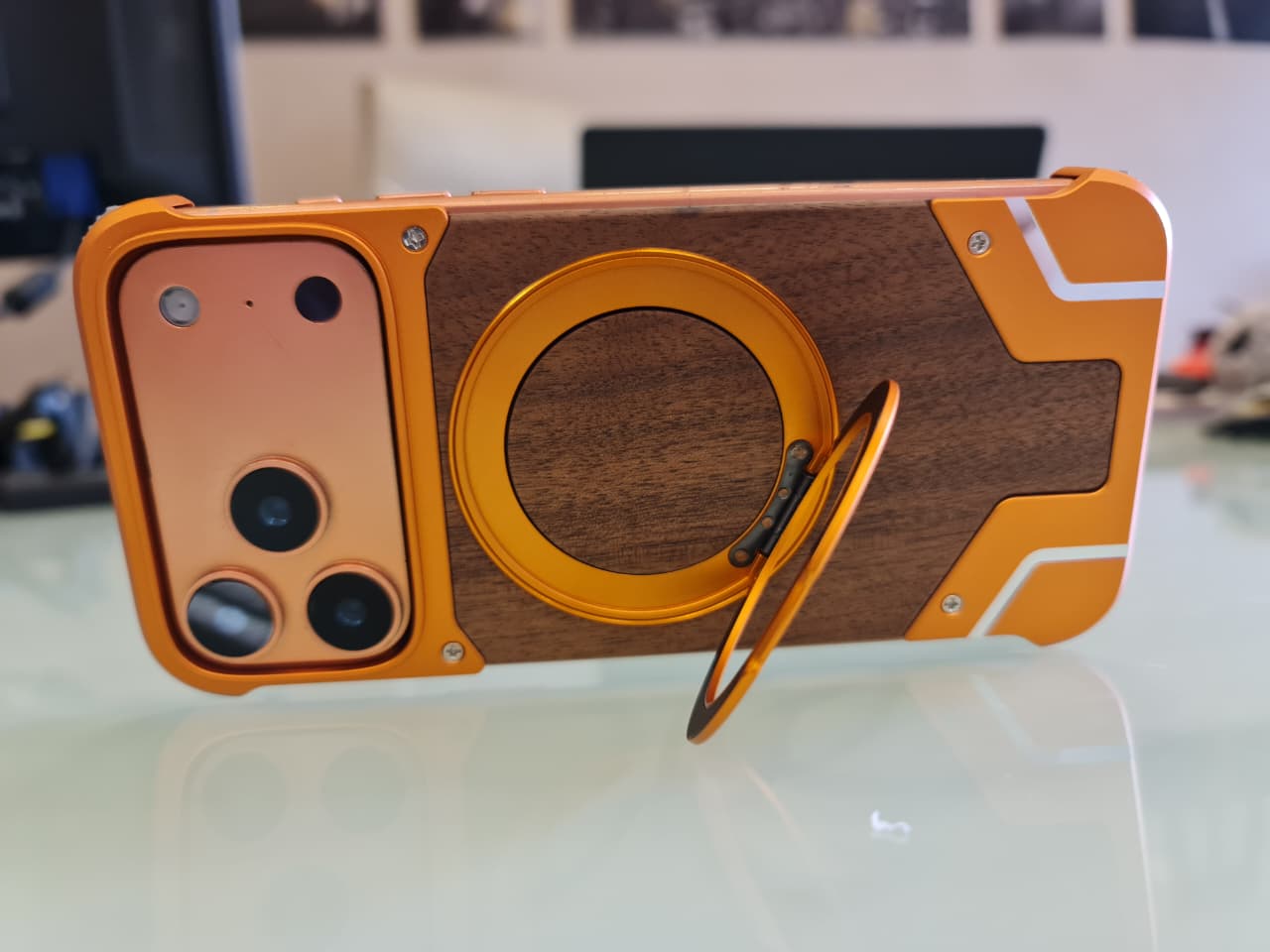 Magnetic Aluminum Metal Frameless Real Wood Case For Iphone 17 Pro max