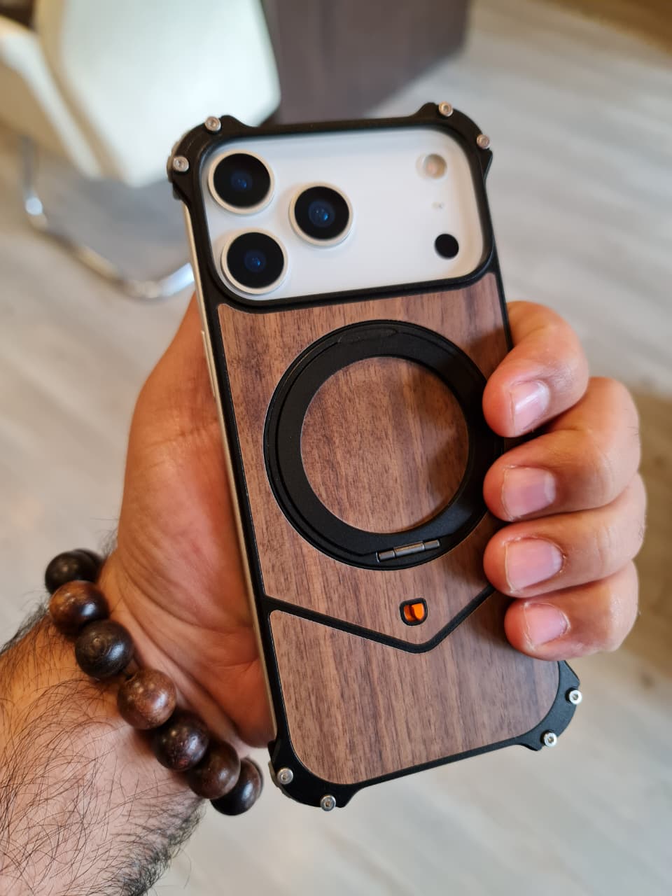 Magnetic Metal Premium Wooden Frameless Case For Iphone 17 Pro max