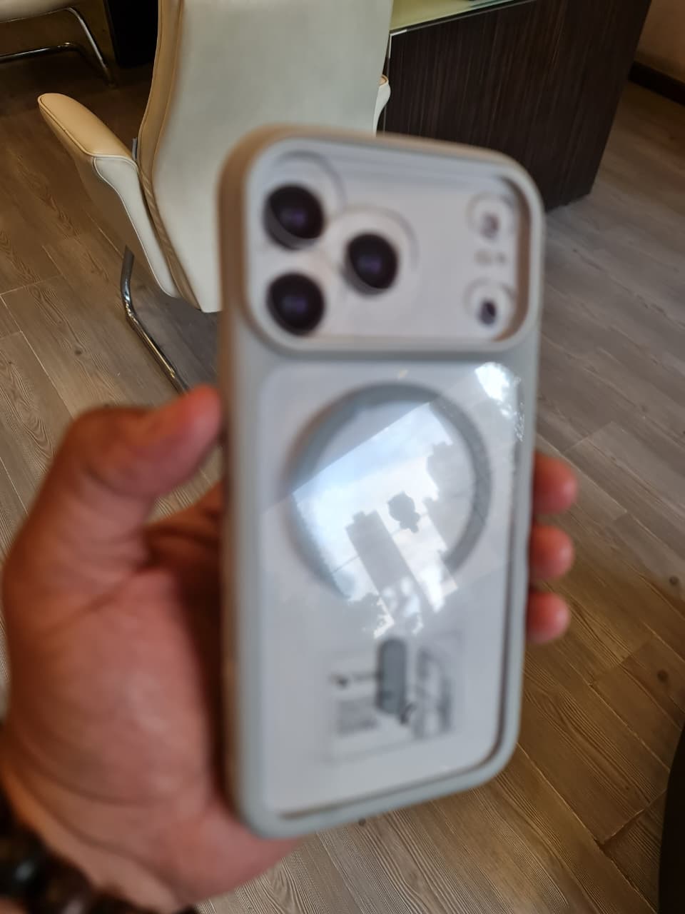 Transparent Magnetic Case for iPhone 17 Pro Max