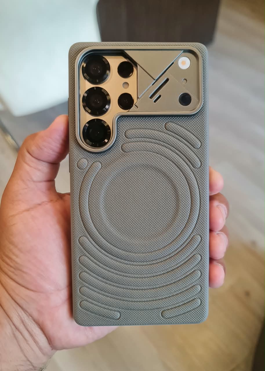 Leather MagSafe Phone Case With a Sliding Metal Camera Cover For Samsung