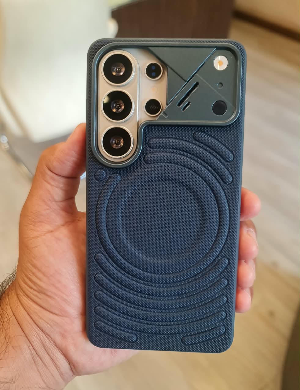 Leather MagSafe Phone Case With a Sliding Metal Camera Cover For Samsung